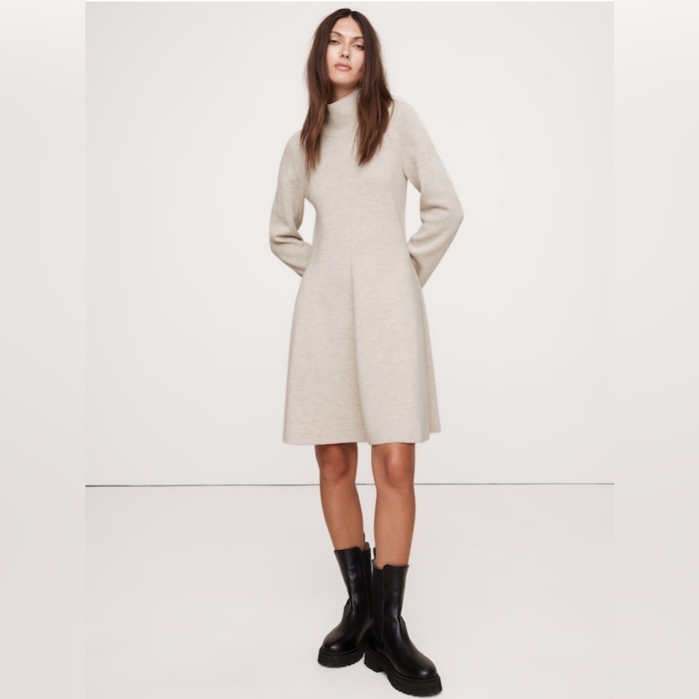 NWT Banana Republic Mini Wool Sweater Heather Oatmeal Dress Size XXS.